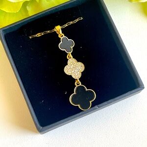 Elegant Gold and Black clover Pendant Necklace